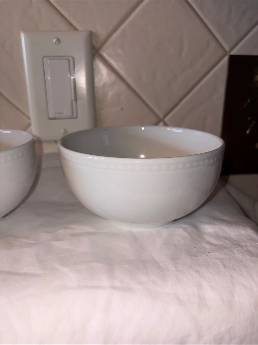 Like new Apilco beaded hemstitch Bowl Porcelain Dinnerware White set of 2 France
